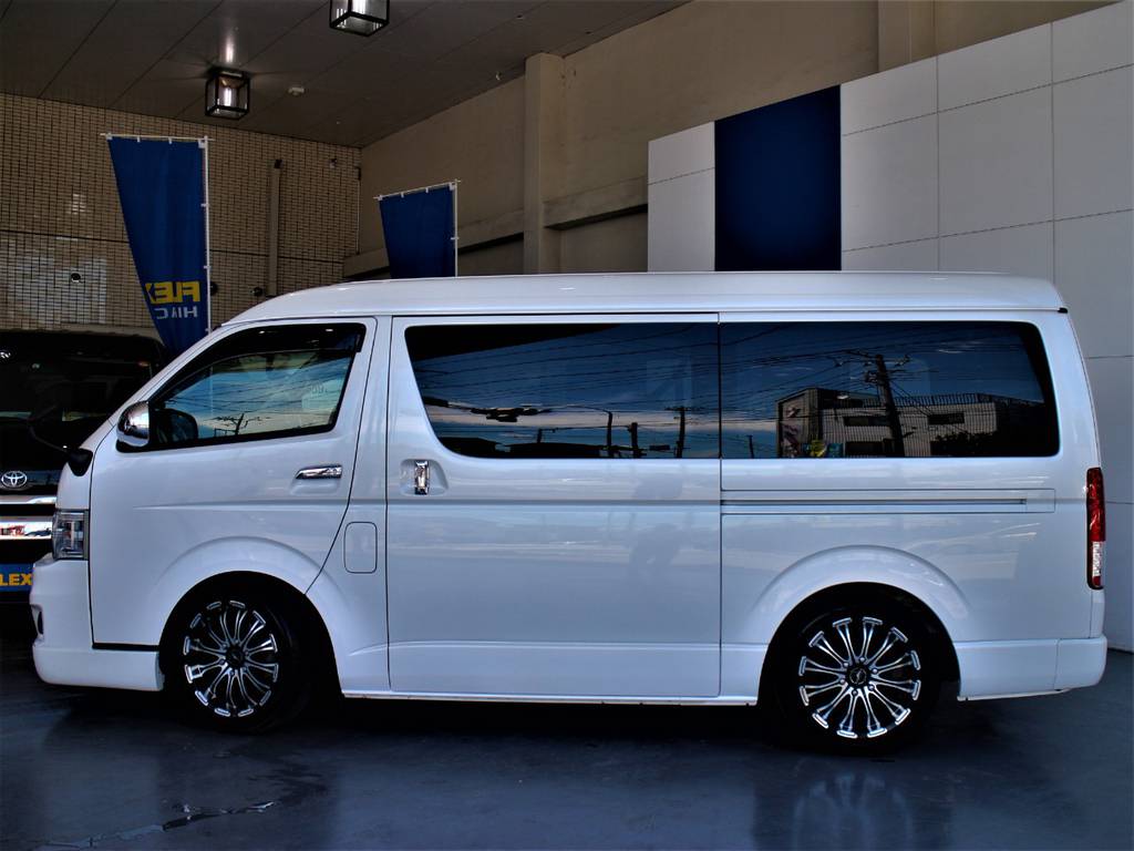 左側パワースライドドア！