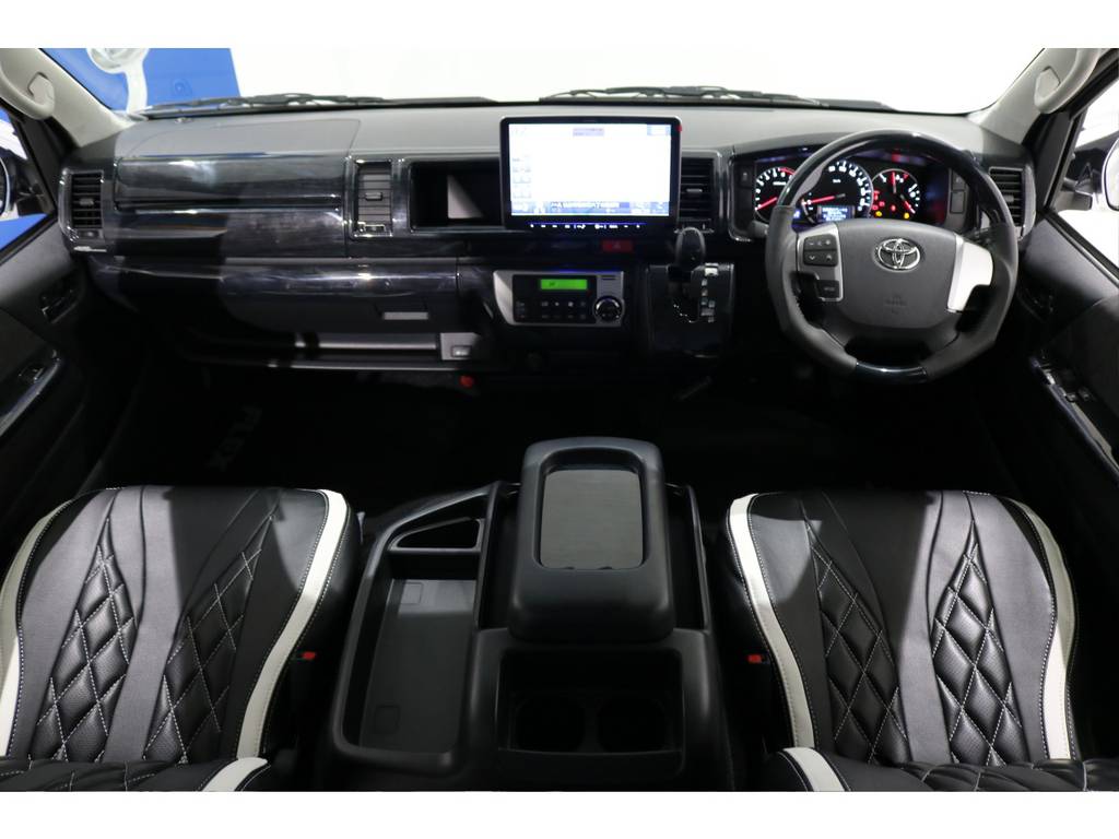 新規オーダーだと半年程の納期がかかる“Ｆｉｎｅ　Ｔｅｃｈ　Ｔｏｕｒｅｒ”が即納車可能です！