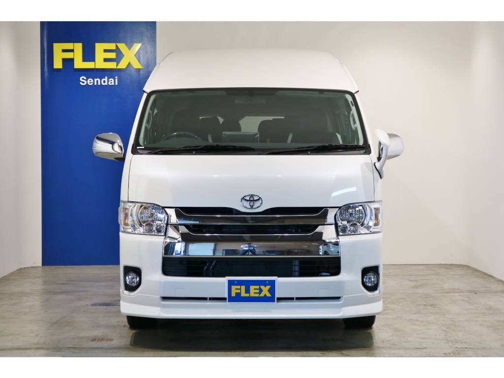 トヨタ車体製の純正内装架装“Ｆｉｎｅ　Ｔｅｃｈ　Ｔｏｕｒｅｒ”！トヨタ・セーフティ・センスは搭載されません。