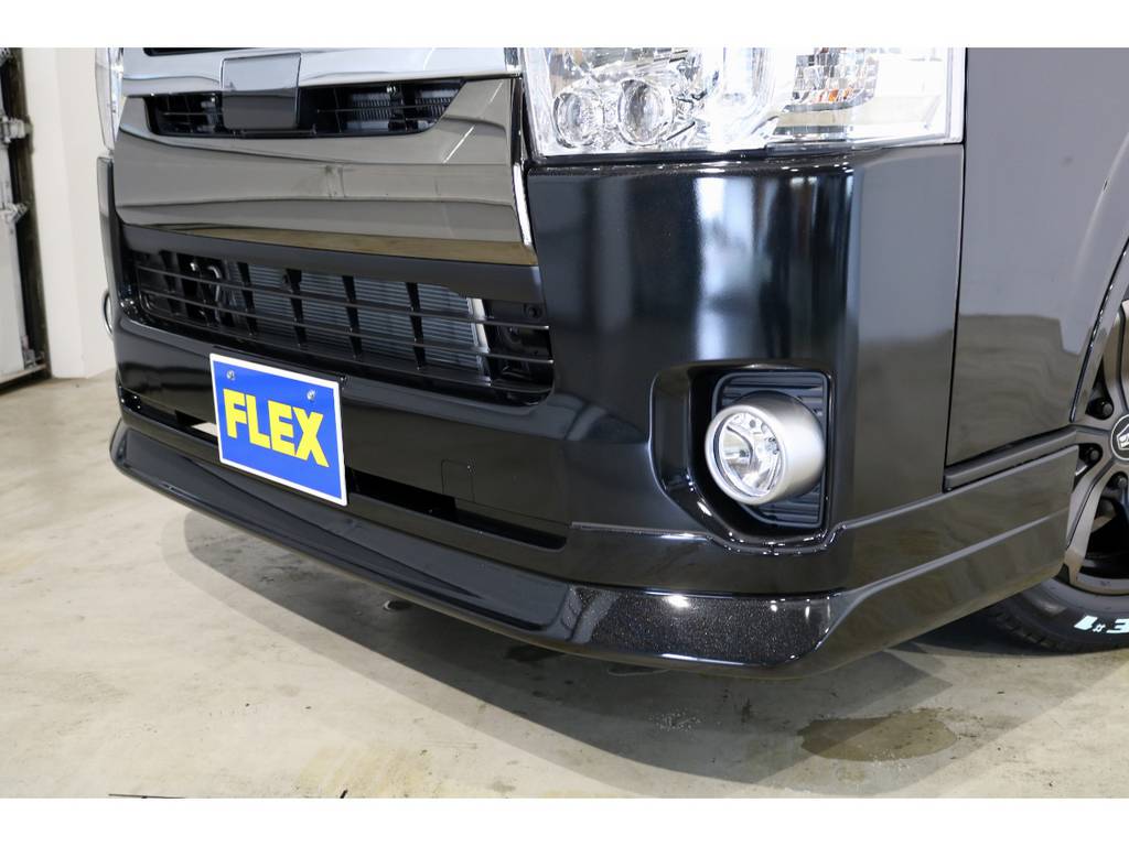 FLEXオリジナルＤｅｌｆｉｎｏ　Ｌｉｎｅフロントスポイラー！特別仕様車スーパーＧＬ“50TH ANNIVERSARY LIMITED”専用の高輝度塗装ベゼルのフロントフォグランプ！
