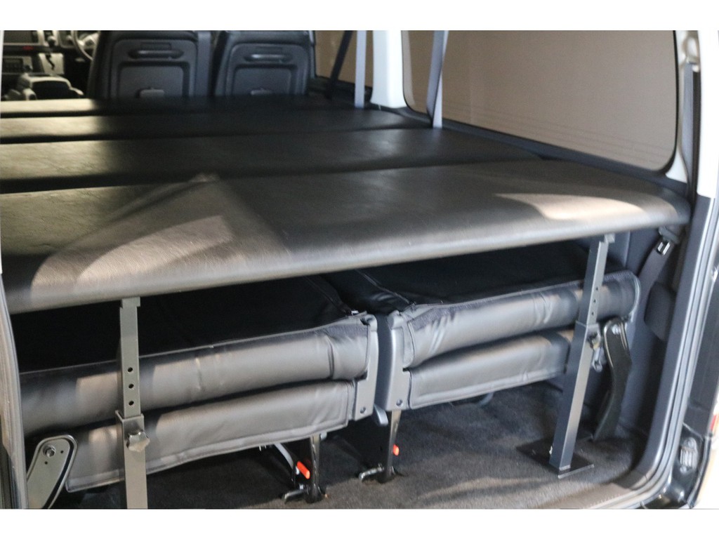 稀少なワゴンGL用ベットキット付き車両で御座います！アウトドアや車中泊にもってこいの一台！