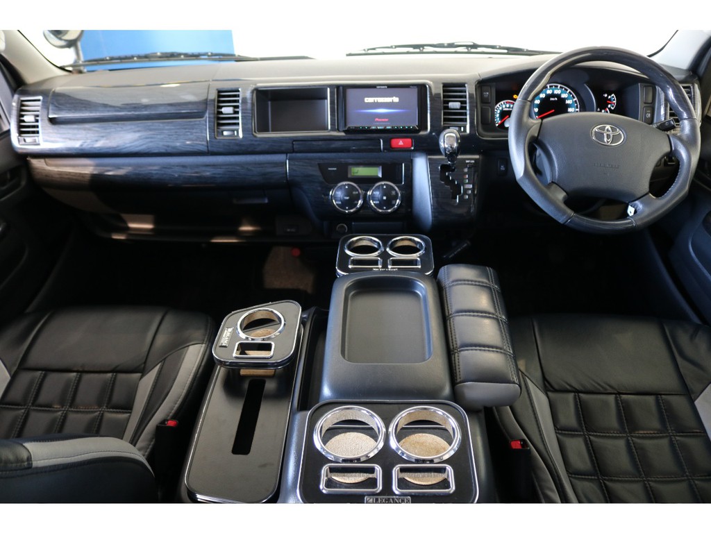 高級感＆実用的な装備が盛りだくさん！