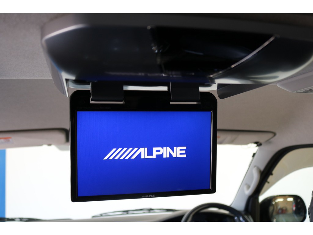 アルパイン製フリップダウンモニター！