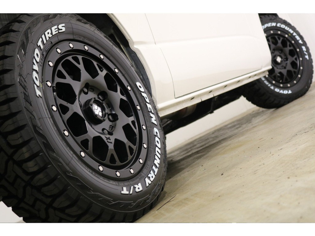 【新品】XJ04 16インチアルミホイール＆オープンカントリーRTホワイトレター！