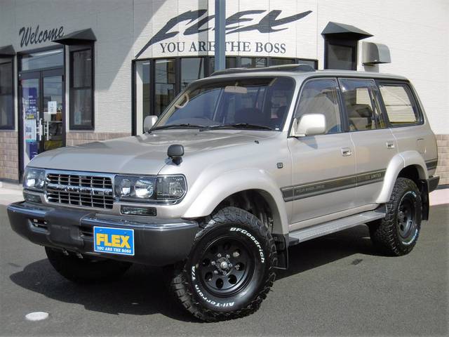 純正ゴールドカラーのランクル80中期型ディーゼルターボです♪