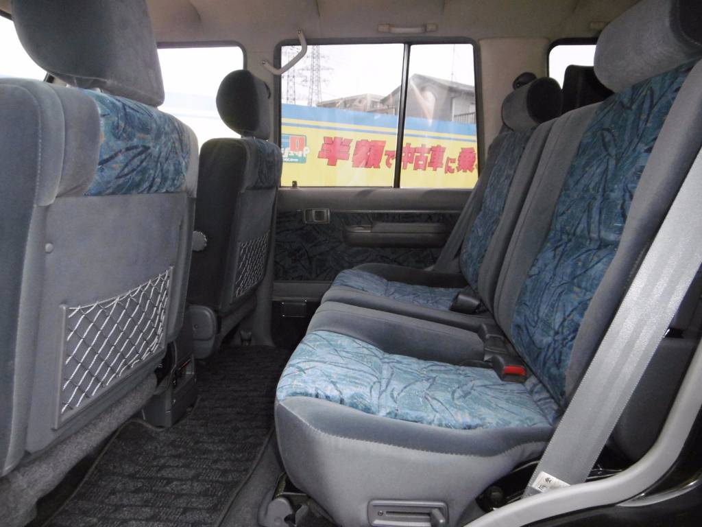 北海道～沖縄まで日本全国、遠方納車大歓迎です！現車確認が難しいお客様もご安心ください！お客様の目線に合わせ、お車のコンディション、装備品を細部までお伝えいたします！もちろん、ご自宅納車ＯＫです！