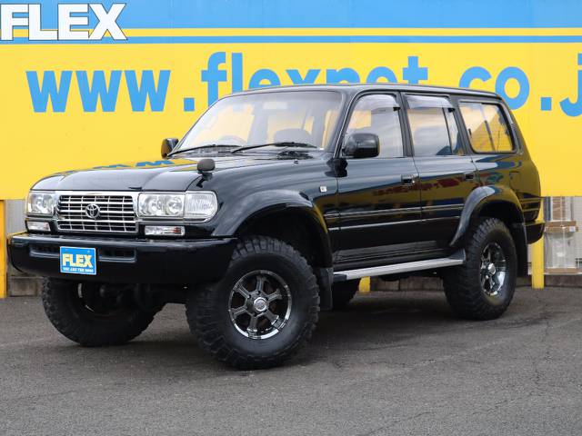 平成８年式！ランクル８０最終型です！人気のブラックカラー★フルコンプリート済みの１台！４５００ｃｃガソリンエンジンですが、維持費が抑えられる１ナンバー登録可能です★