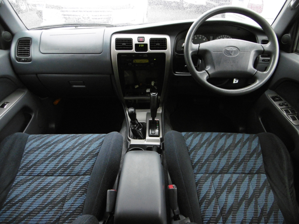 外装、内装ともにＧＯＯＤコンディション♪前オーナー様の愛情が感じられます！