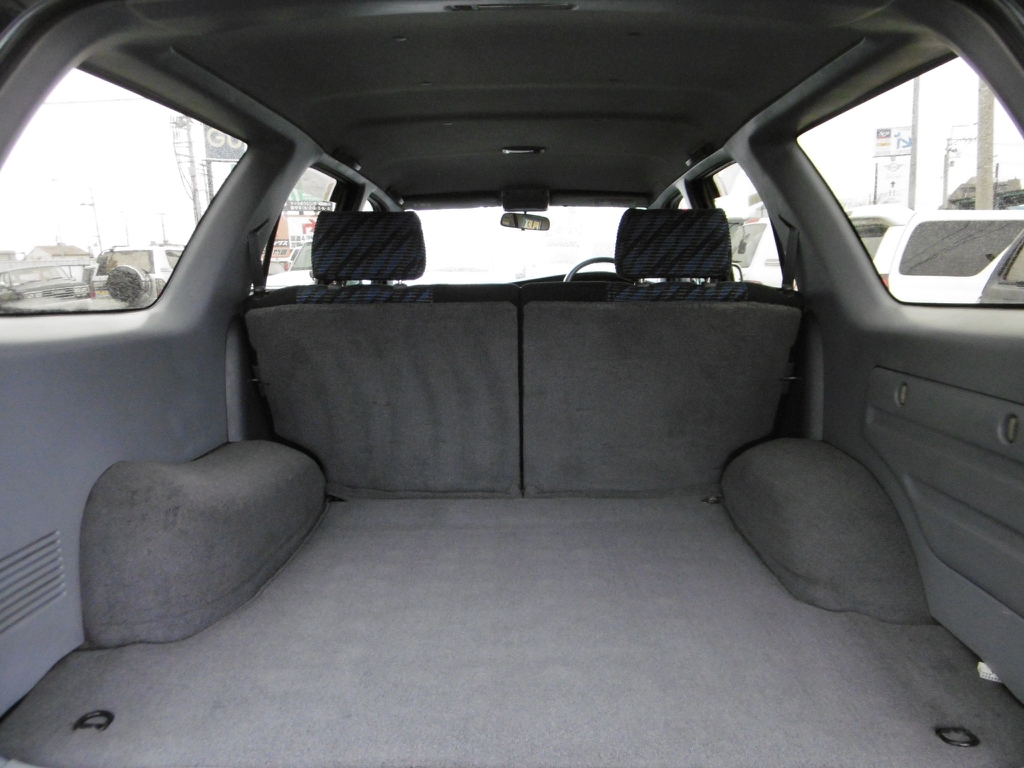 広いラゲッジスペースなので、お荷物もたくさん積むことが可能ですよ！