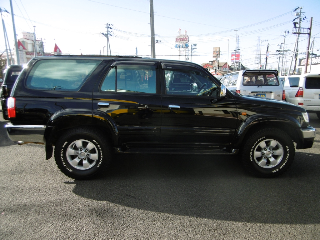 フルノーマル＆低価格車両になりますので、カスタムベースとしてもおすすめできます♪