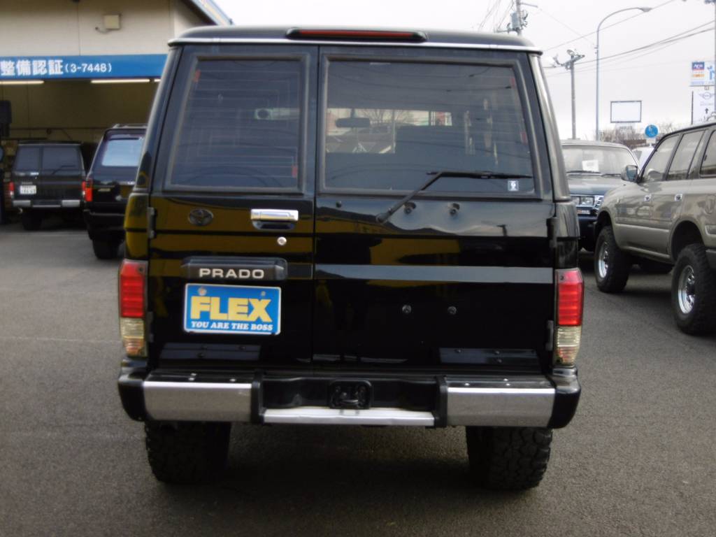 実際にご来店が難しい遠方のお客様にも安心してお車を選んでいただけるよう、お客様の気になっている箇所の写真や動画を個別に送る事も可能なので、お気軽にお申しつけください♪