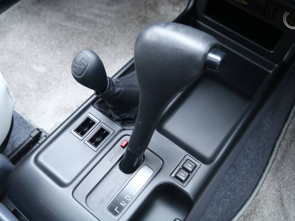 運転ラクラクＡＴ★４ＷＤ初心者の方や女性の方にもおすすめです★単純に見た目が好き！いう方も大歓迎ですよー★