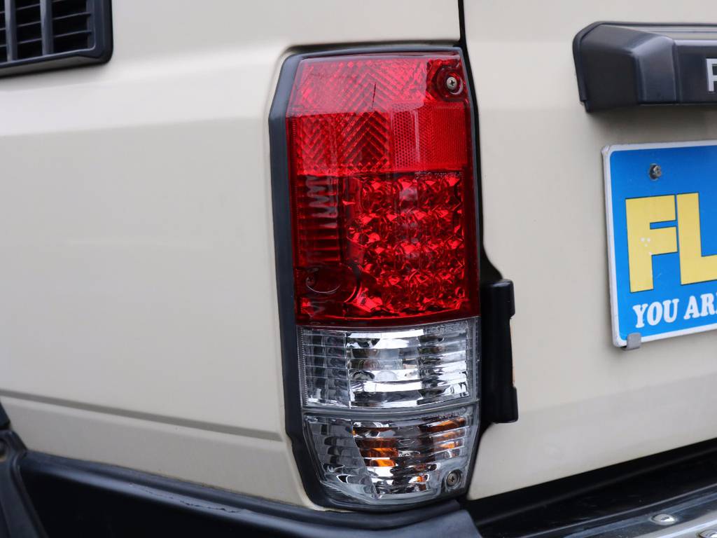 当店の在庫車は全て車輌検査専門会社である第三者機関（株）ＡＩＳ、日本自動車鑑定協会（ＪＡＡＡ）にて１台１台、必ず二重の車輌チェックを実施しております。修復歴有りの車、事故車の無断販売はいたしません。