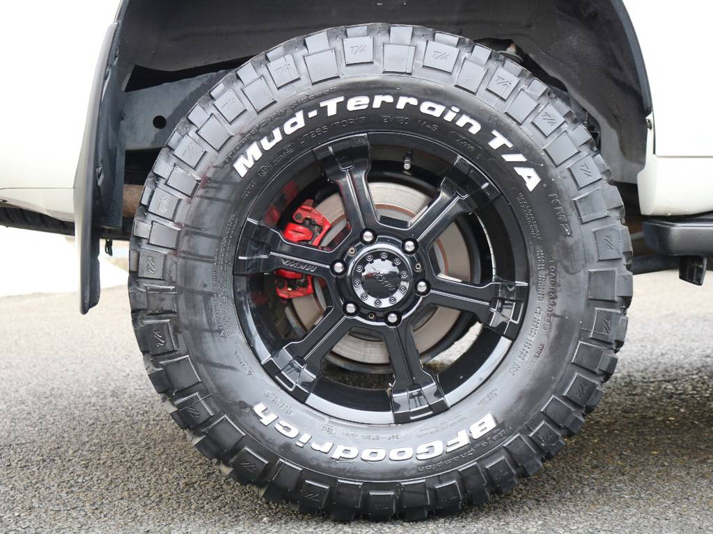 ＭＫＷ　ＭＫ－３６　１７ｉｎｃｈアルミホイール＆ＢＦグッドリッチＫＭ２（２８５／７０Ｒ１７）４ＷＤらしいとても人気の組み合わせ★