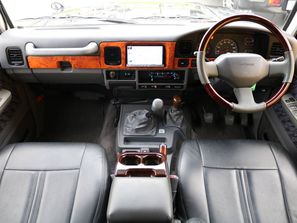 ＦＬＥＸグループは「すべての人に愛車を」をコンセプトに車種別に全国展開中