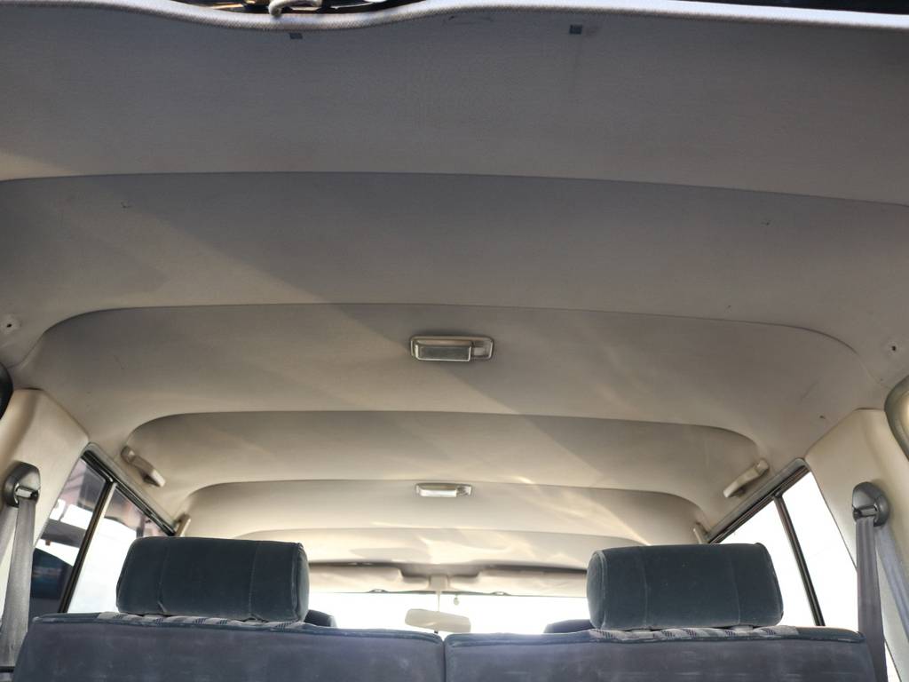 天張りも目立つ汚れやキレなど無く良いコンディションです★