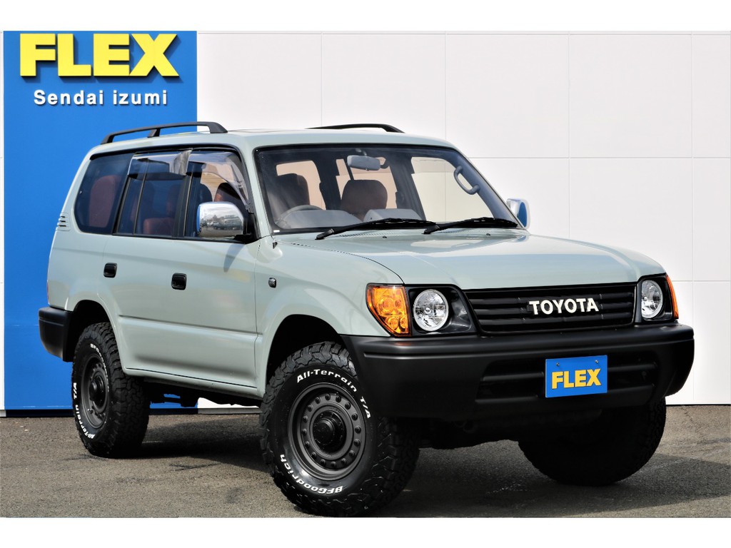 当店でも人気の丸目ヘッドライト換装済み！ナローボディーにＴＯＹＯＴＡロゴのフロントグリルがまた良い感じになっております♪