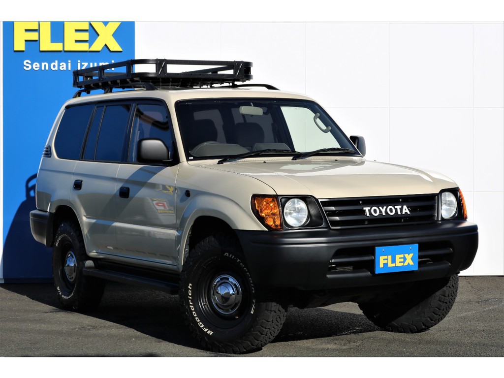 フロントコーナーレンズ、サイドマーカー、テールランプを新品装着致しました♪レンズ類が新しくなると雰囲気も変わります♪人気のクラシックスタイル！