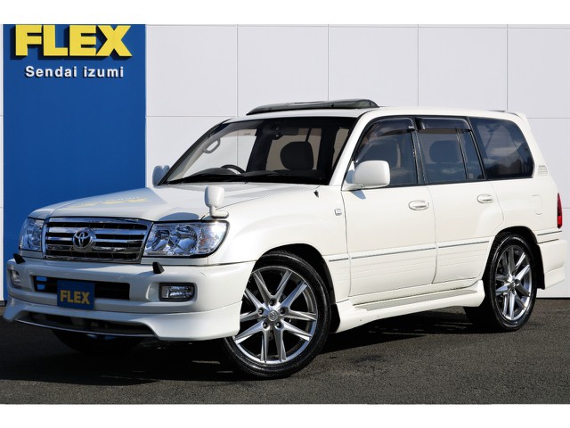 ランクル１００中期モデル、５速ＡＴ、４７００㏄ガソリン車のご紹介です♪さらには希少なマルチレス車、フルエアロのお車になります♪