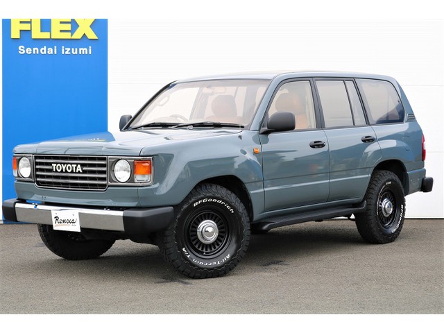 ＦＬＥＸが発信する車選びの新しい選択肢【Renoca】の中でも大人気の１０６が完成しました！ランクル１００をベースに６０丸目フェイスをインストールし手間、時間を惜しみなく作り上げました♪