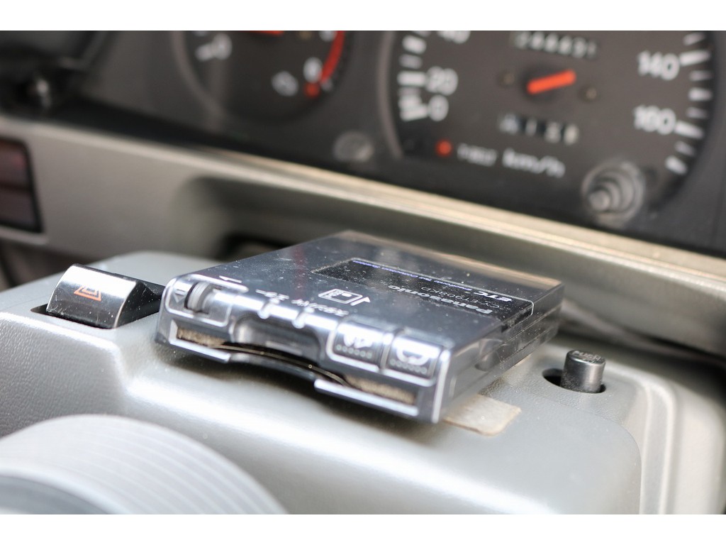 あると嬉しいＥＴＣ車載器が装着済です♪
