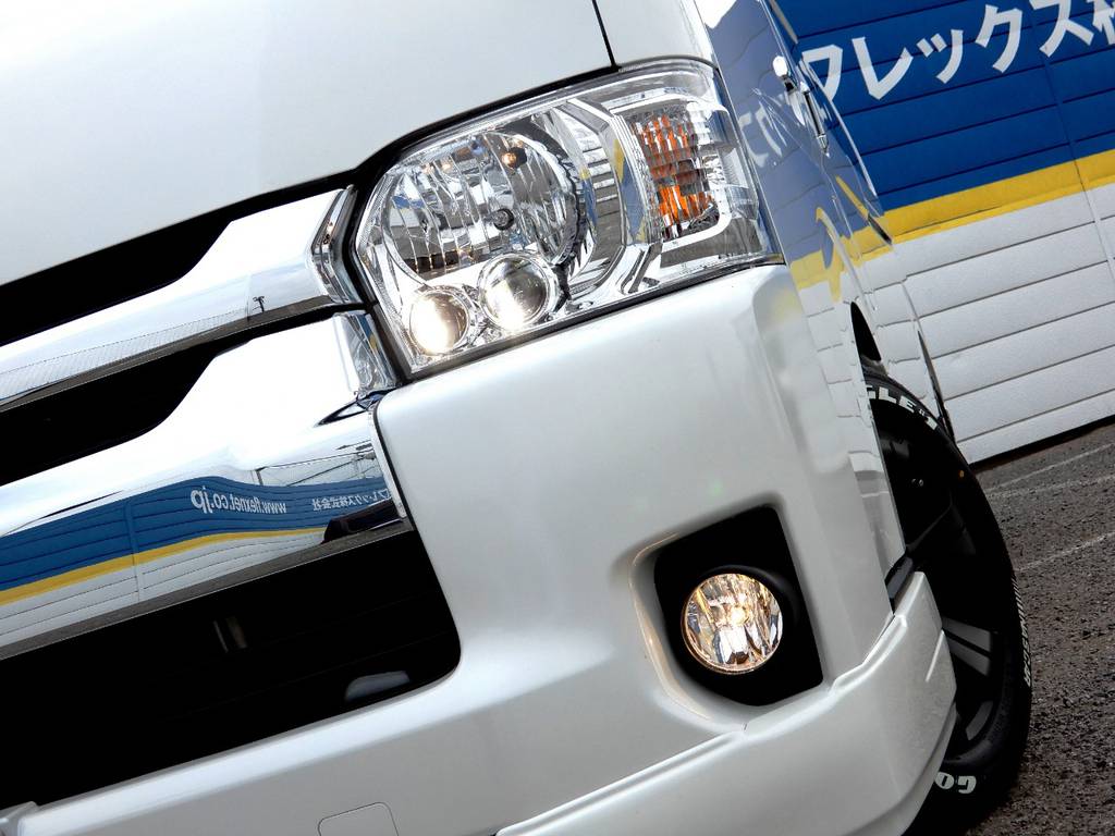 メーカーオプション　ＬＥＤヘッドライト！