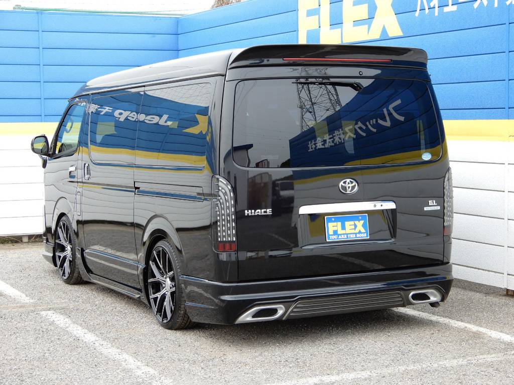 常時７０台以上のハイエース在庫数、フレックス株式会社ハイエース千葉北店！
