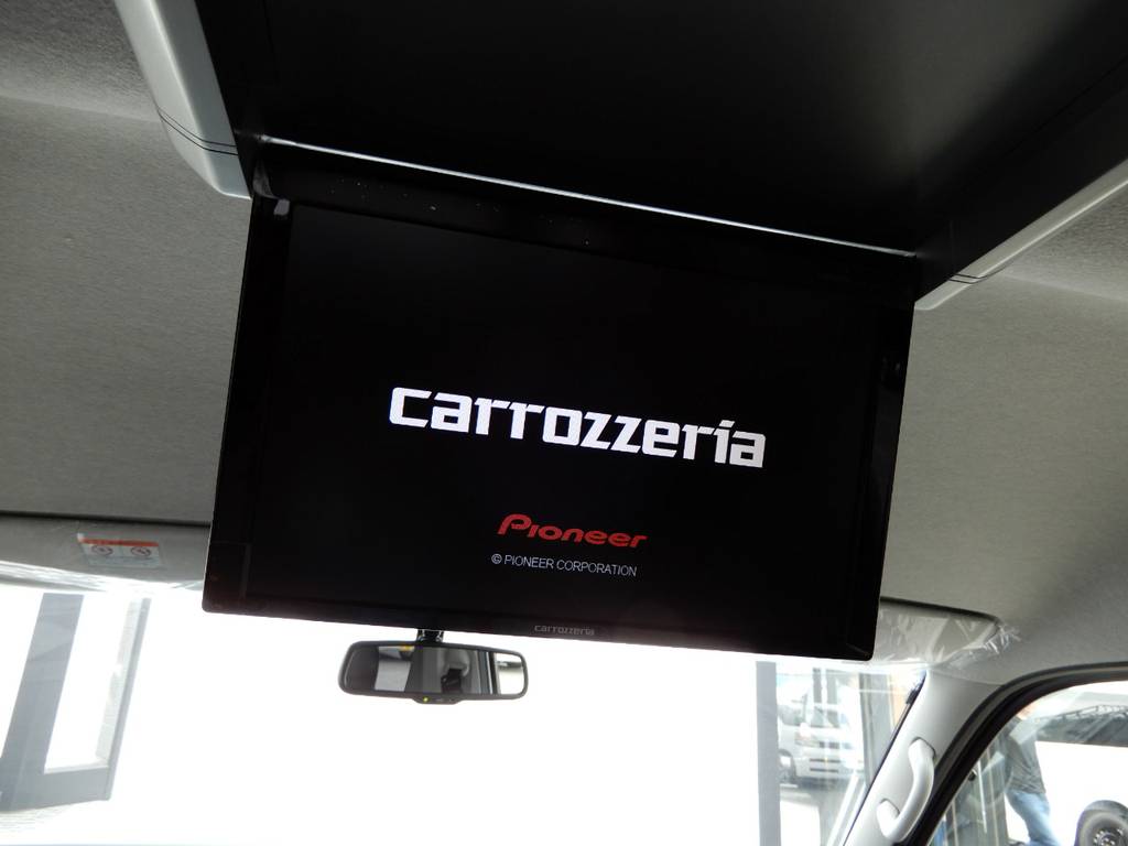 カロッツェリア製フリップダウンモニター！
