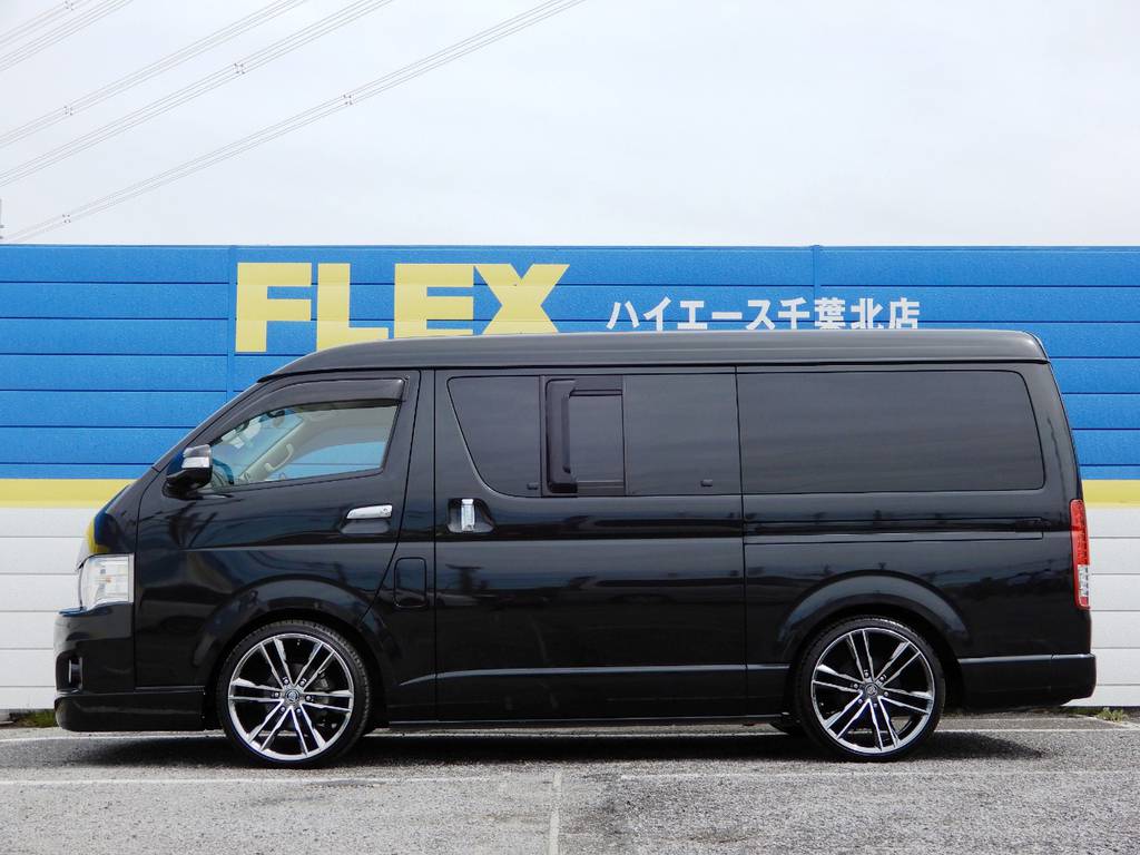 常時７０台以上のハイエース在庫数、フレックス株式会社ハイエース千葉北店！