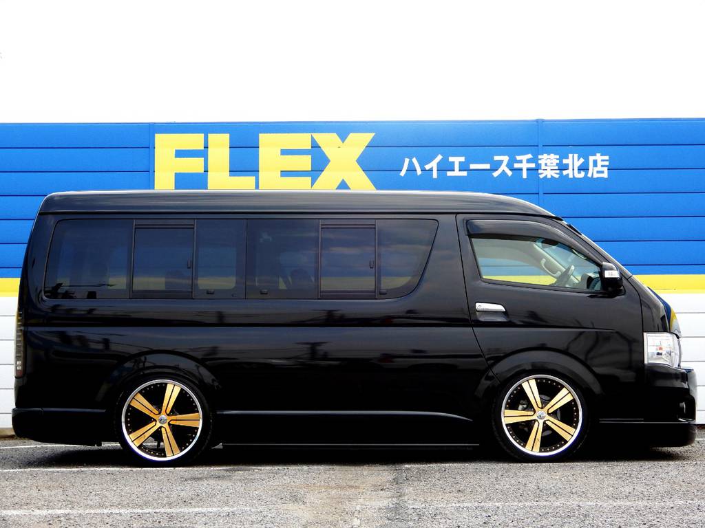 フレックス随一の在庫台数を誇る千葉北店！あなたがお求めの１台はココにあります♪