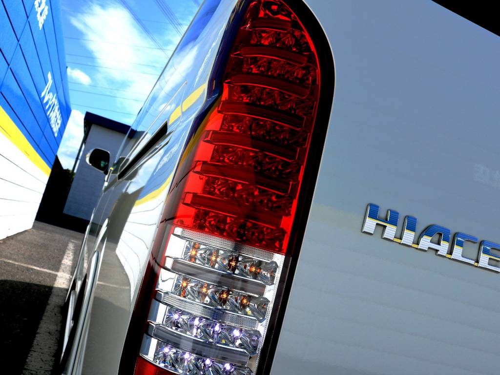 ヴァレンティ　ＬＥＤテールランプ！