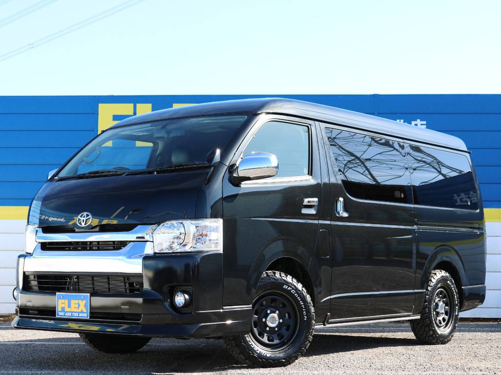 ハイエースワゴン　４ＷＤ　ブラックマイカ♪