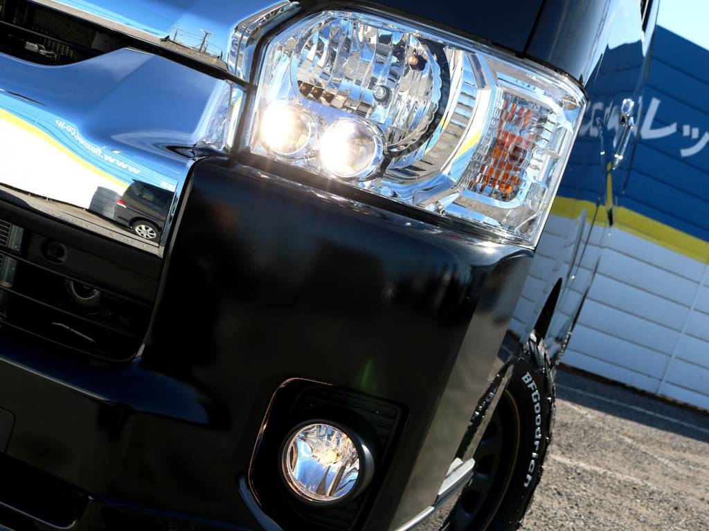 メーカーオプション　ＬＥＤヘッドライト！