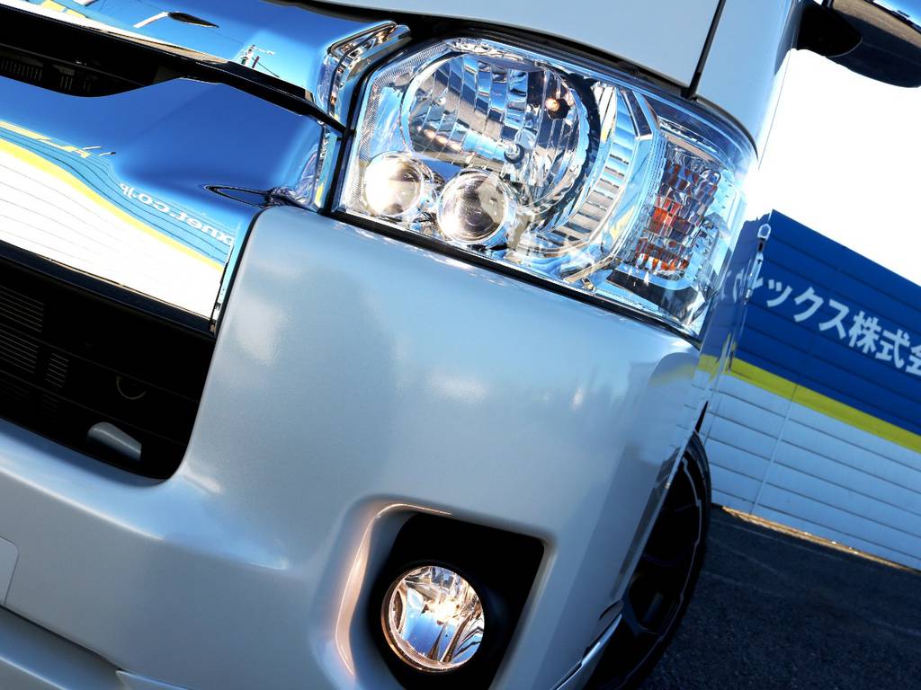 メーカーオプション　ＬＥＤヘッドライト！