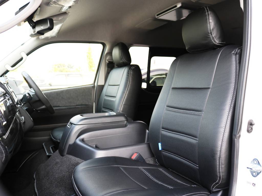 黒革調シートカバー装着済み！