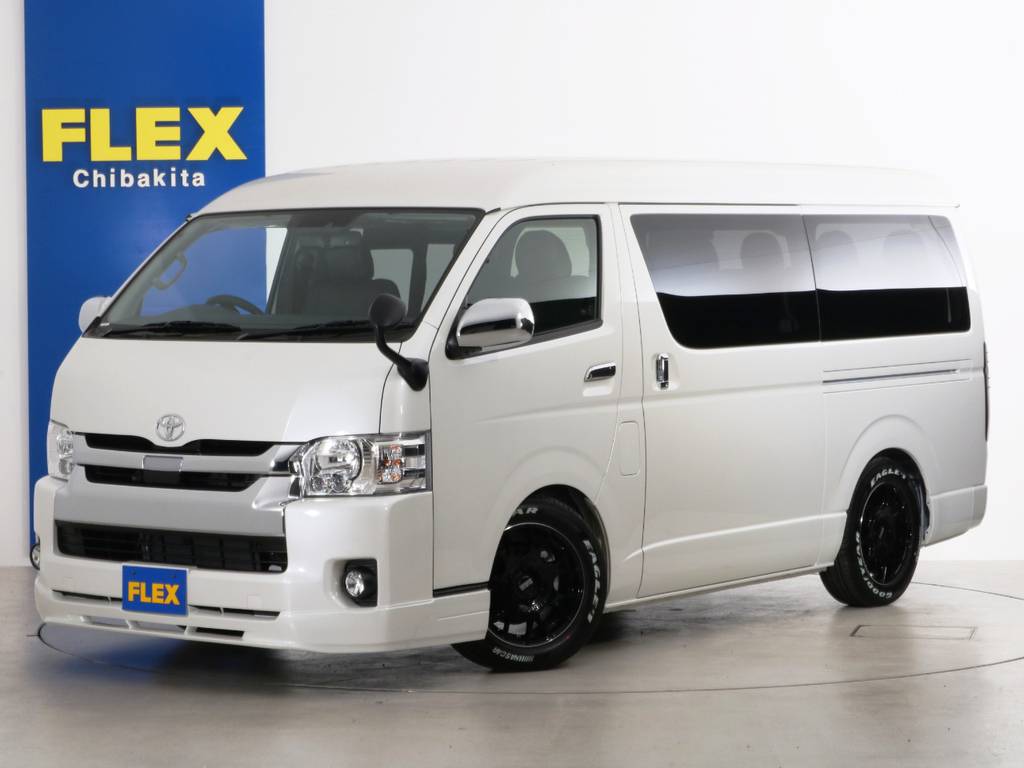 新車未登録　ハイエースワゴンＧＬ　２ＷＤ　内装アレンジ【ラウンジ５α】！