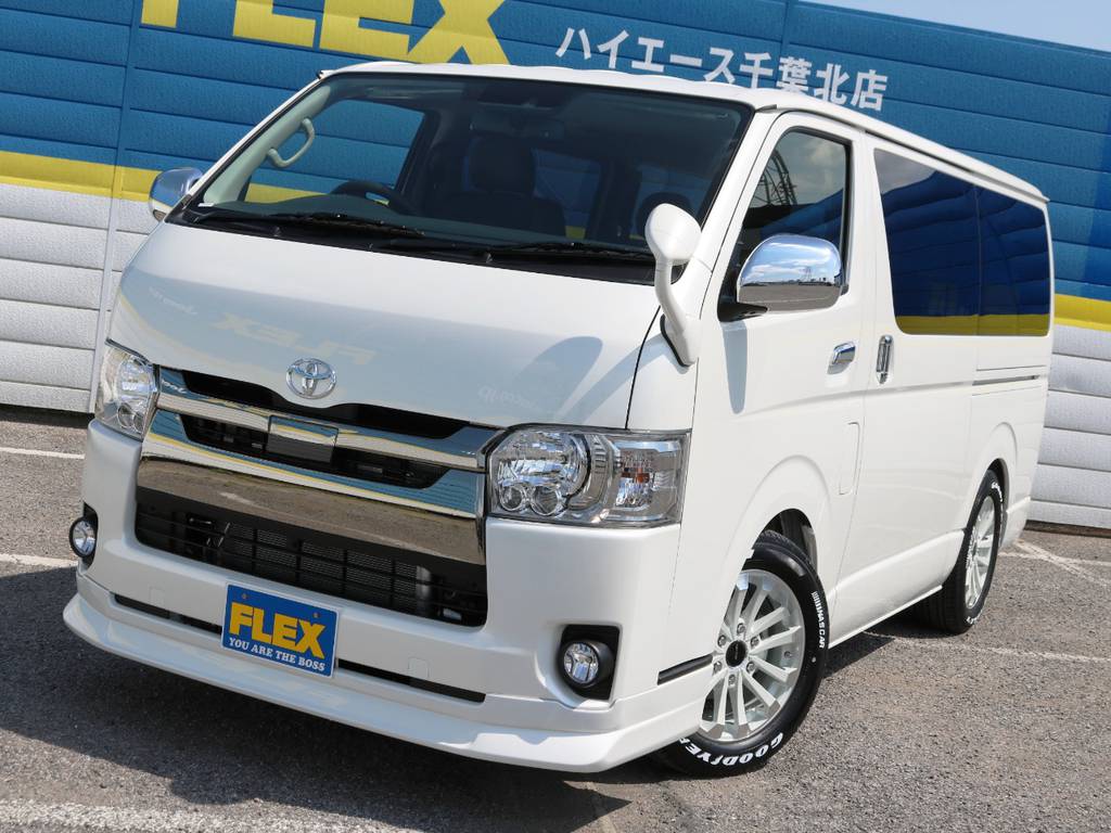 お買い得なカスタム済みパッケージ車両！