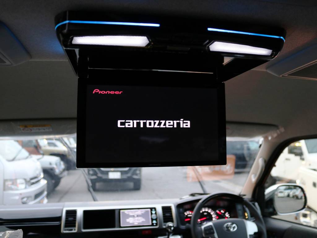 新型　カロッツェリア１１．６型　フリップダウンモニター！
