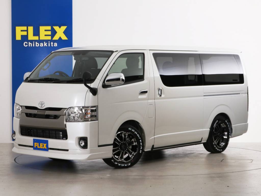 新車未登録　ハイエースバン　Ｓ－ＧＬ　ダークプライム　２．８Ｌディーゼルターボ　４ＷＤ！！