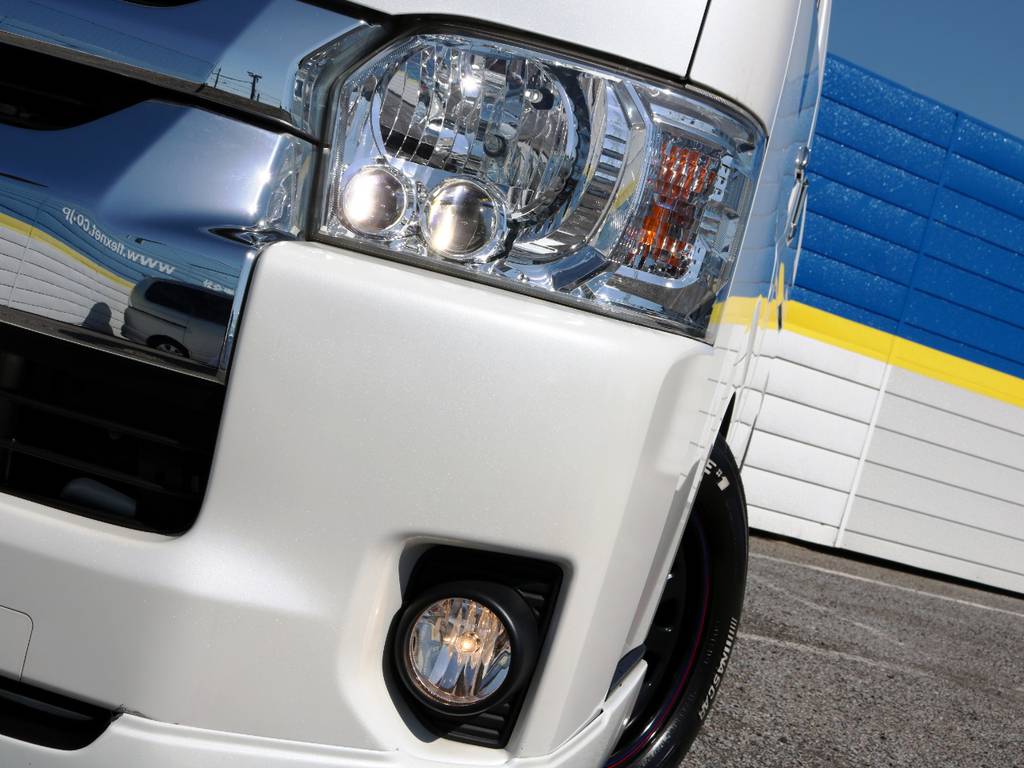 メーカーオプション　ＬＥＤヘッドライト！