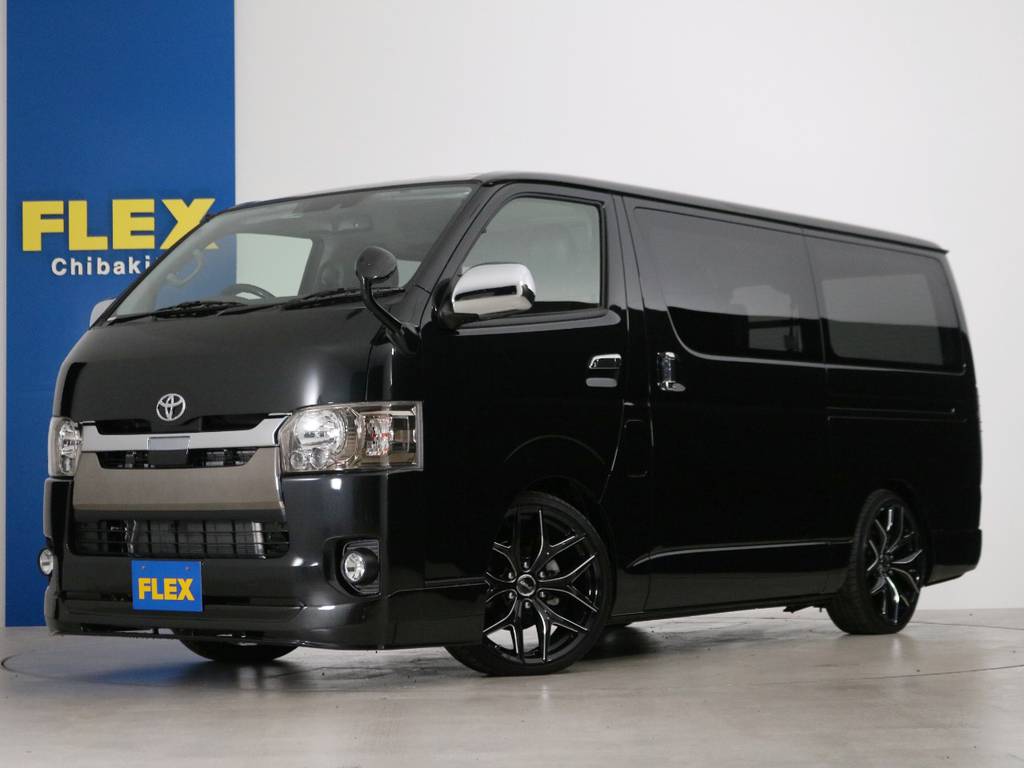 ２．８Ｌ　６速ディーゼルターボ　５人乗り４ナンバー登録　ライトカスタムパッケージ！