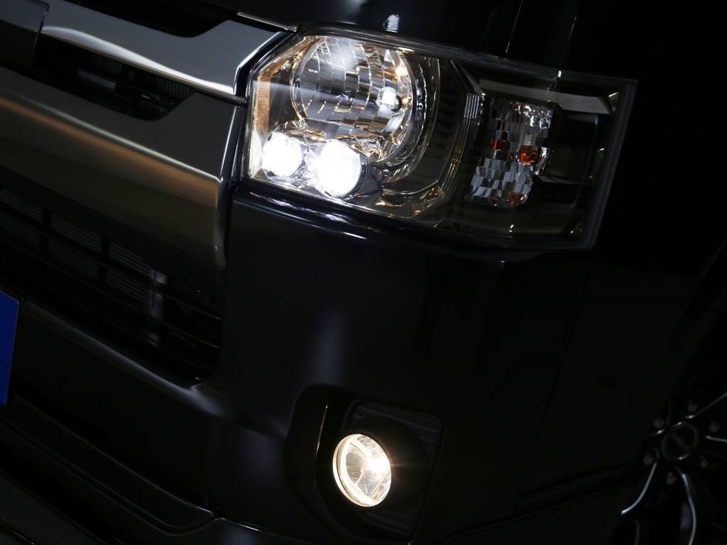 メーカーオプション　ＬＥＤヘッドライト♪