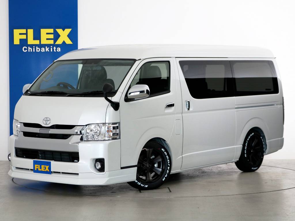 新車未登録ハイエース　ワイドバン　Ｓ－ＧＬ　２．８Lディーゼルターボ　ライトカスタムパッケージ！