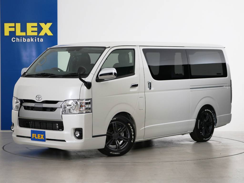 新車未登録　ハイエースバン　Ｓ－ＧＬ　２．８ＤＴ　ベッドキット付き　ライトカスタムＰＫＧ！