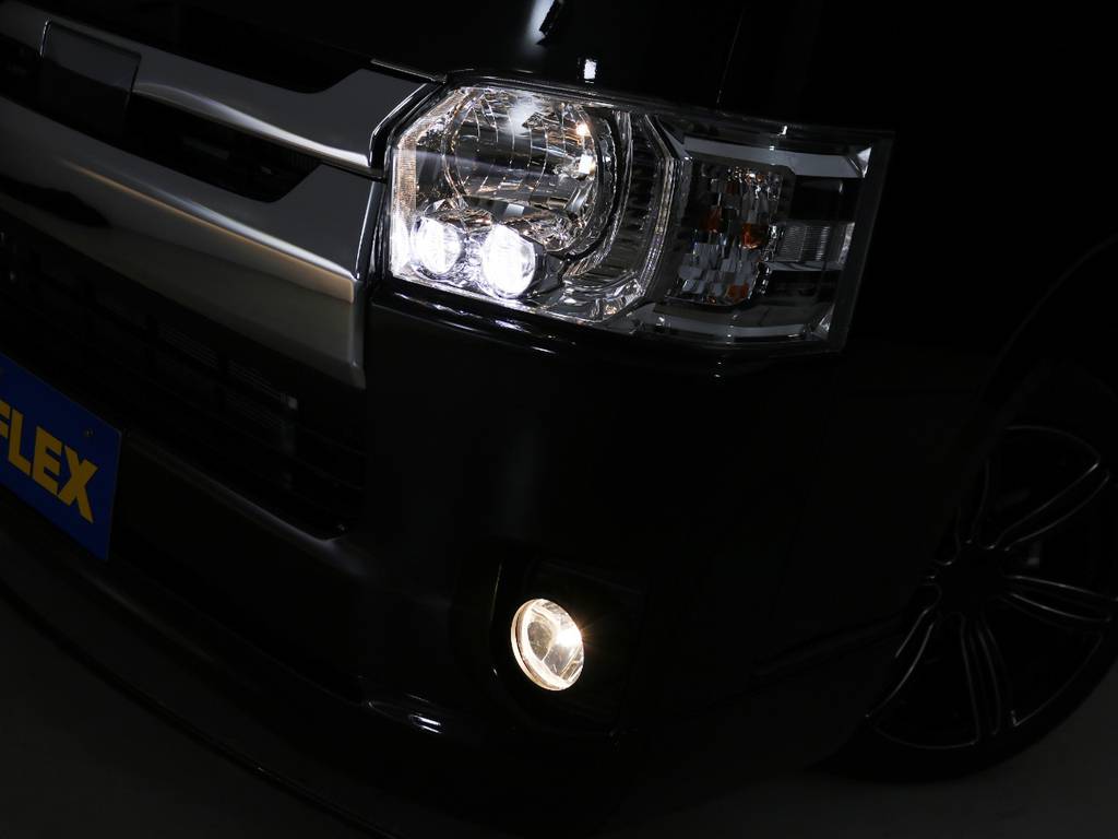 メーカーオプション　ＬＥＤヘッドライト完備♪