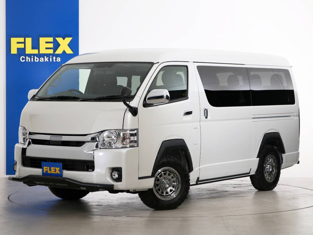 新車未登録　ハイエースワゴンＧＬ　ガソリン４ＷＤ　１０人乗り　床張り済みスタンダードパッケージ！