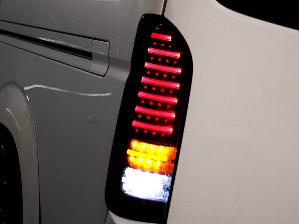 ヴァレンティ　ＬＥＤテールランプ♪