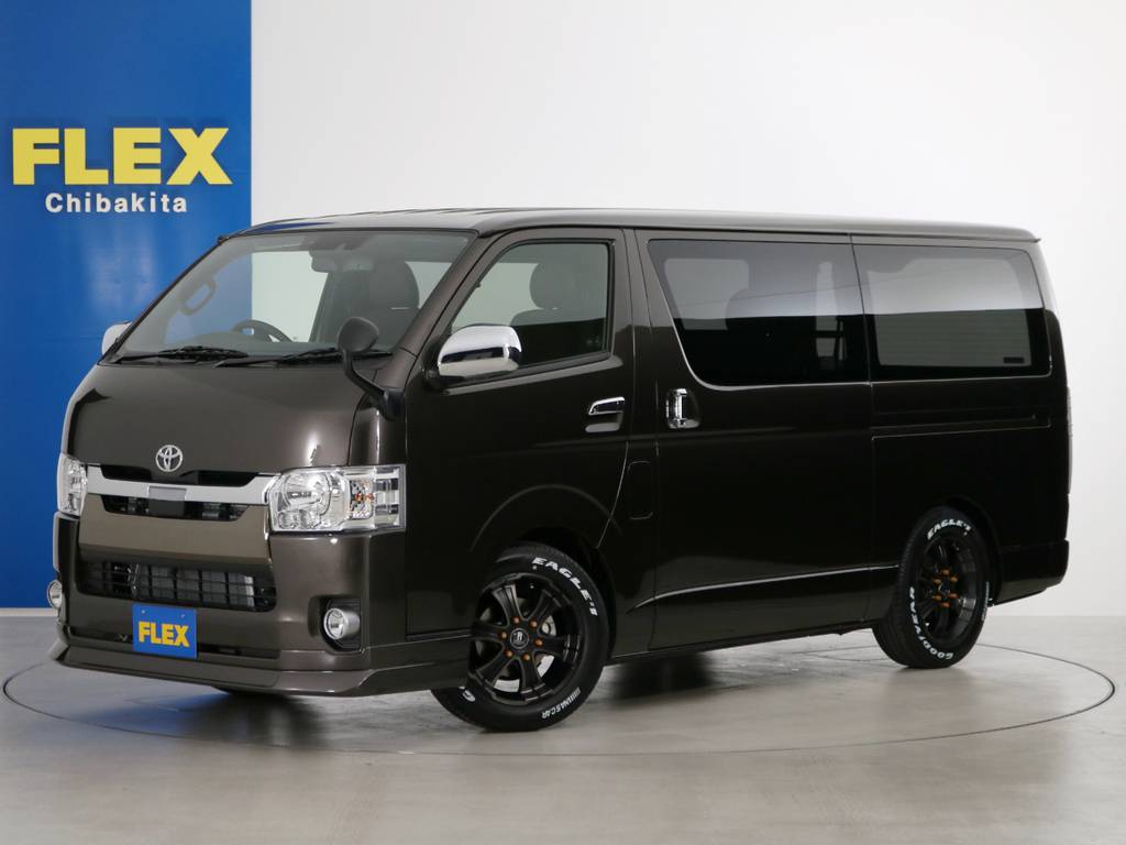新車未登録　特別仕様車　ハイエース５０ＴＨ　アニバーサリーリミテッド　ガソリン２ＷＤ　ライトカスタム！