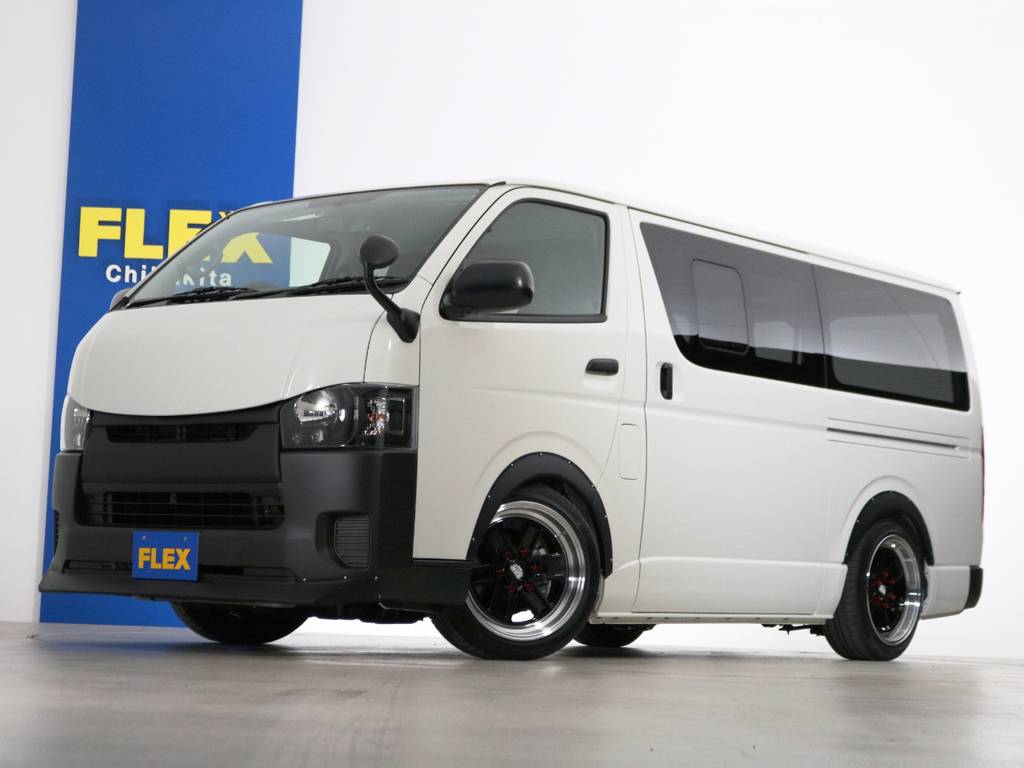 旧車風のテイストを取り入れ、格好良く仕上げました♪