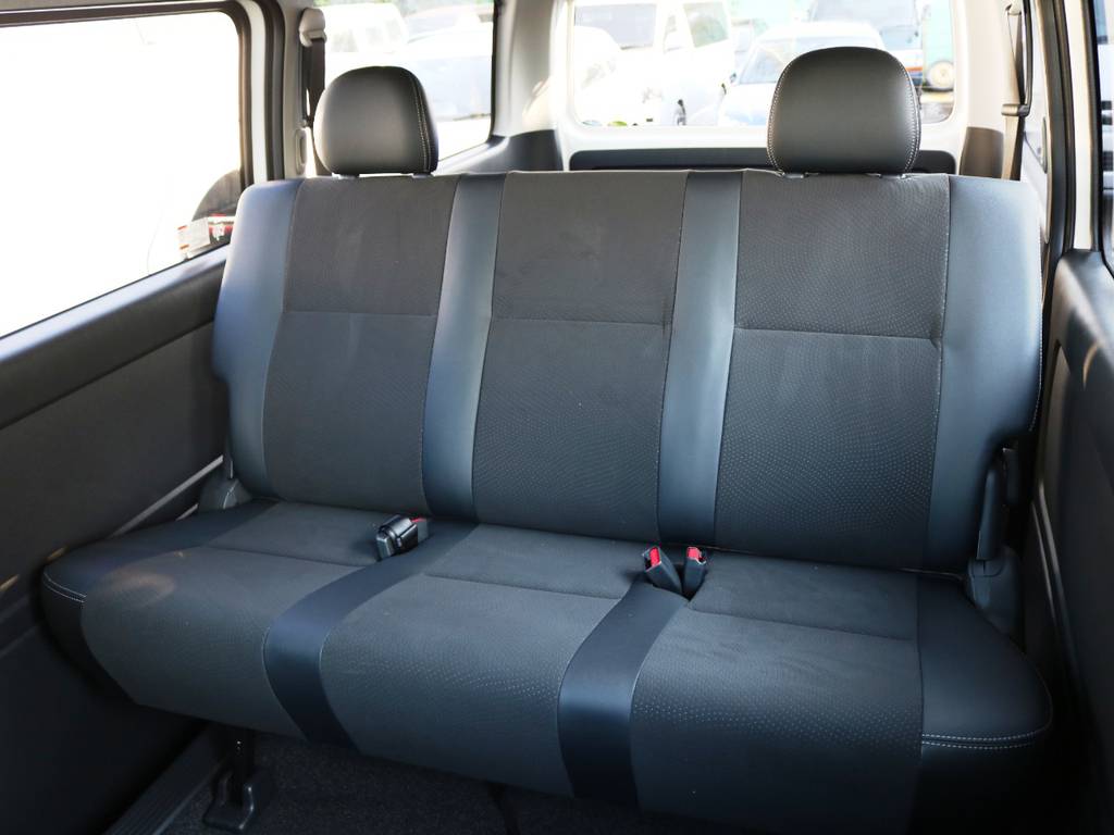 人気の特別仕様車が中古で入庫致しました！純正ハーフレザーシート！